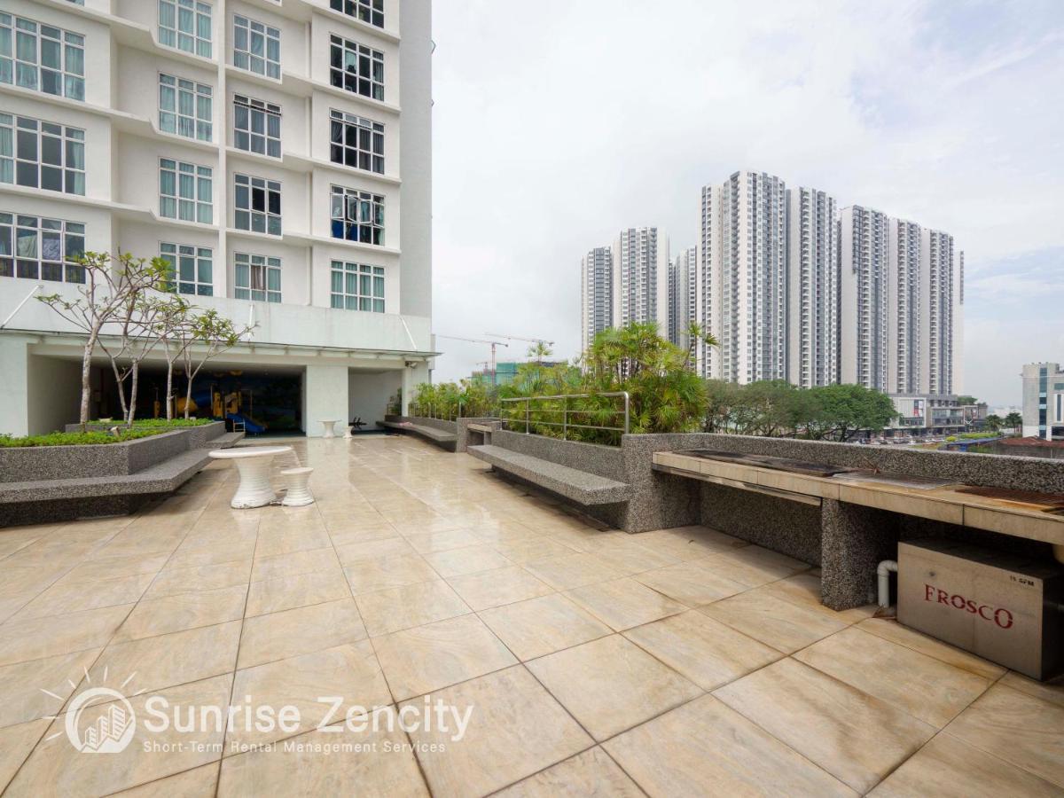 Seaview Condo Near Rf Mall, Food Court & Free Netflix Johor Bahru Exterior foto